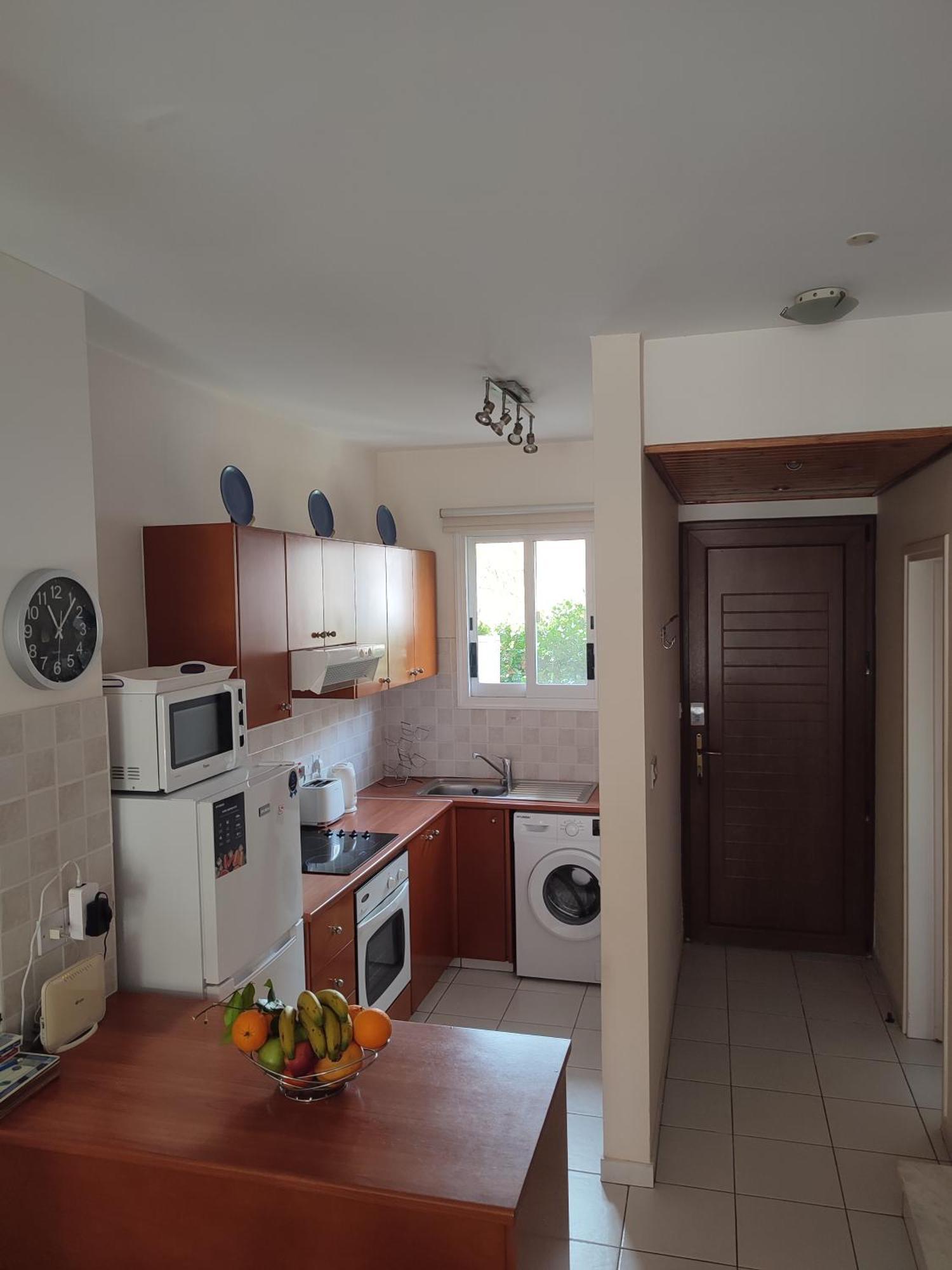 Aurora Townhouse - Complimentary Paphos Airport Transport Villa Buitenkant foto